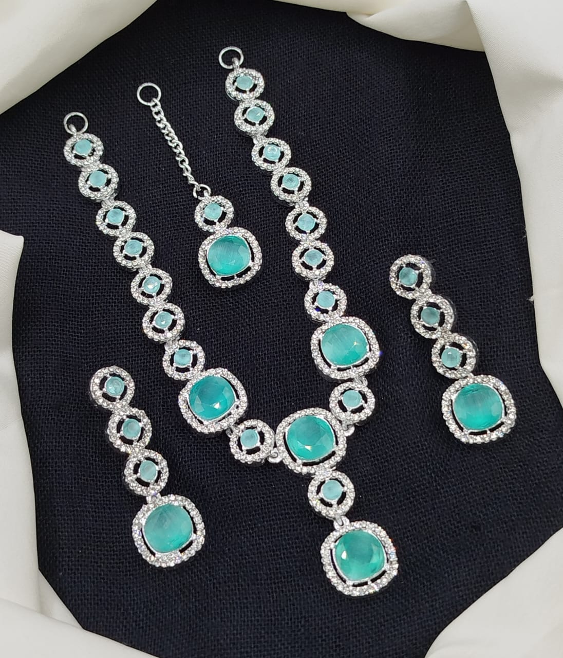 Zarkhoon Elite Jewelry Set